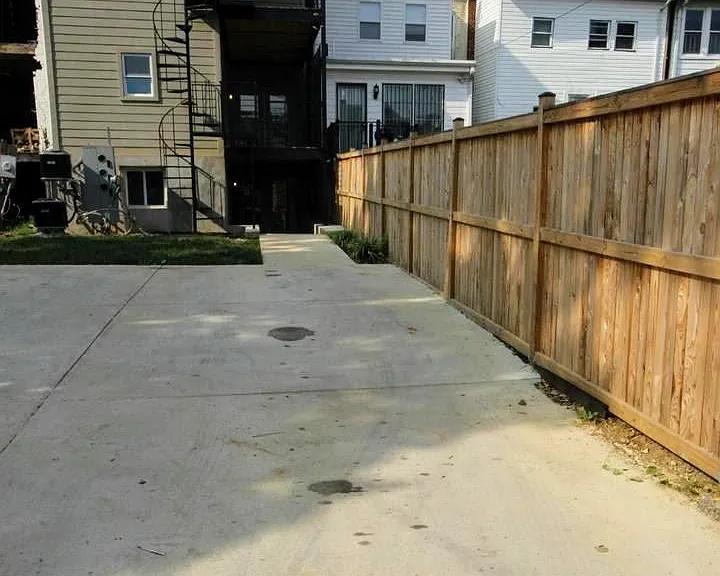 Parking for 2 cars