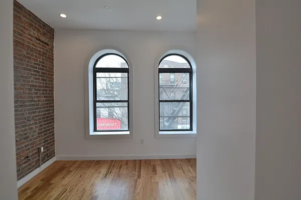 Rented by Hagstrom Management Inc | media 4