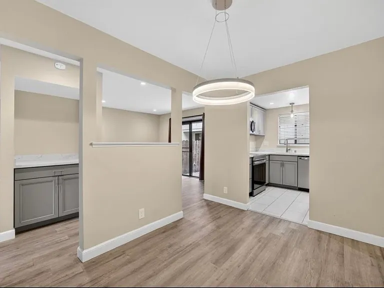 4549 Melody Dr — Photo 3