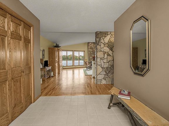 5th image of 562 138th Ave