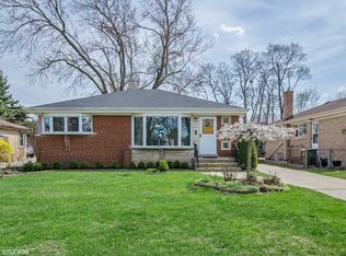 8109 W Prospect Ct, Niles, IL 60714