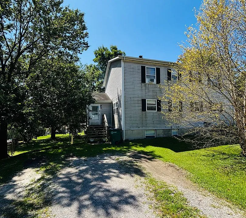 255 Wakeman Ct