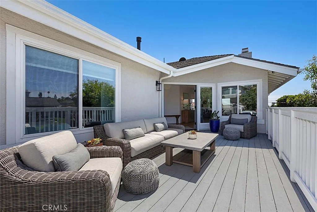 3 bed, 2090 sqft, $7,500 — Photo 1