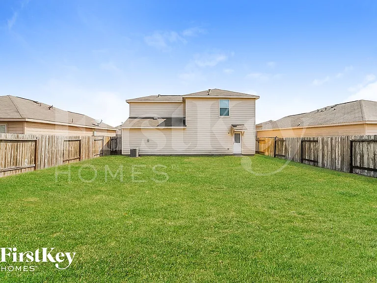 6722 Clover Walk Ln — Photo 15