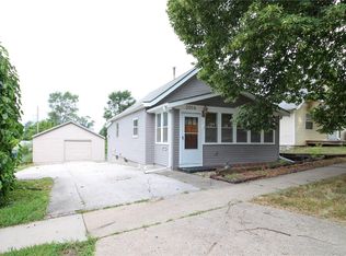 3014 3rd St, Des Moines, IA 50313