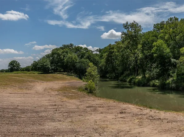 (undisclosed Address), Fredericksburg, TX 78606