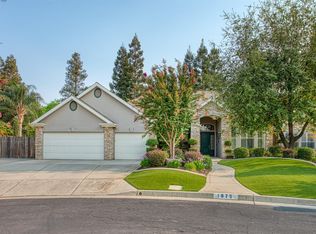 1875 E Castlebrook Dr, Fresno, CA
