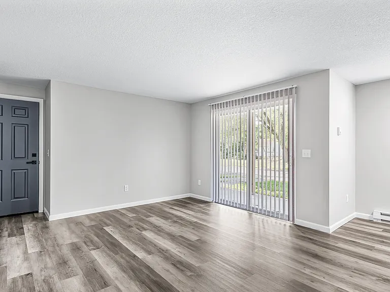 The Meridian Apartments — Photo 62