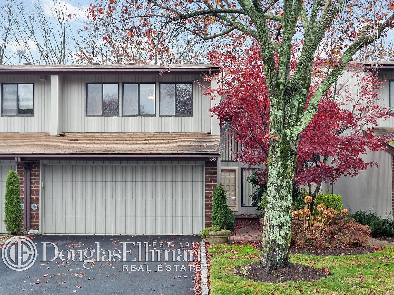 136 Foxwood Dr, Jericho, NY 11753 Zillow