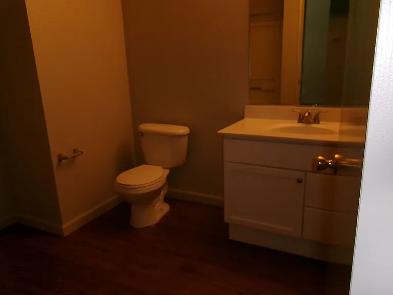 1201 E G St — Photo 8