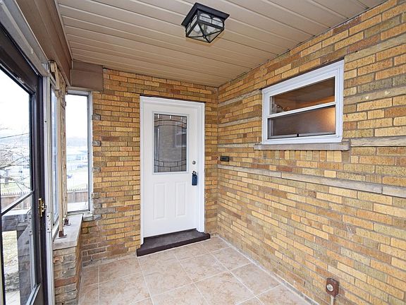 4th image of 1887 Sunnybrook Dr