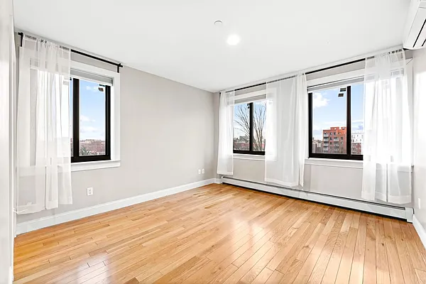 Rented by Polaris Property Group | media 9