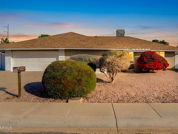 2nd image of 2628 W ROVEEN Avenue