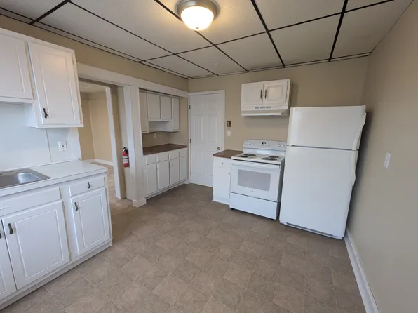 51 S Maple St #6, Mount Carmel, PA 17851