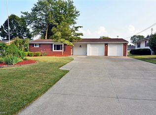 1438 Wilsonway Dr, Barberton, OH 44203