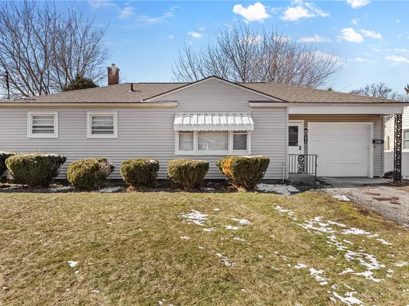 1979 N Goodman St, Rochester, NY 14609