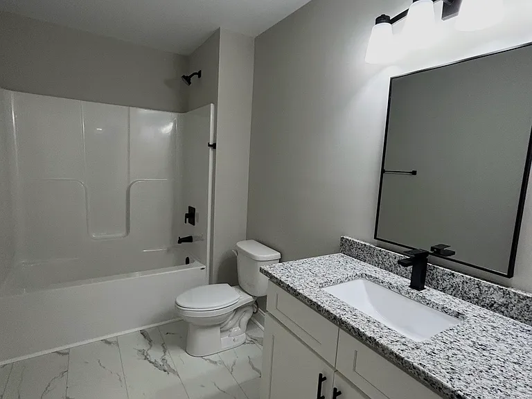 115 Woodstone Ln — Photo 11