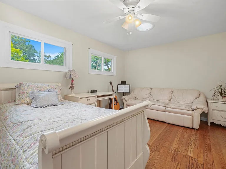 Large bedroom on 2nd floor