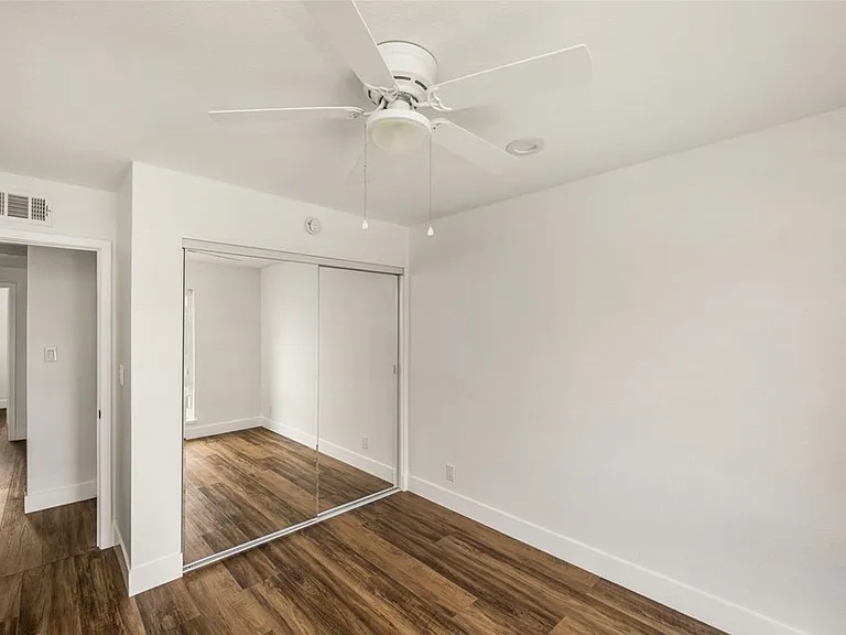 938 S Chaucer St — Photo 15