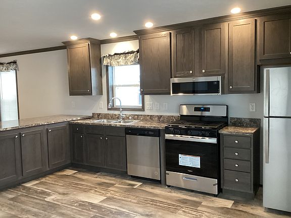 3rd image of 2926 Mallow St #531