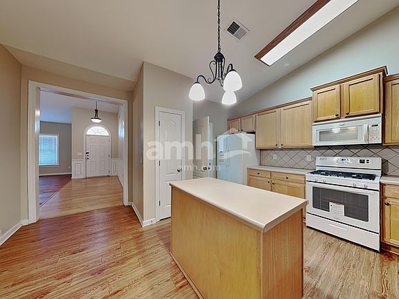 3rd image of 3455 Arbroath Dr