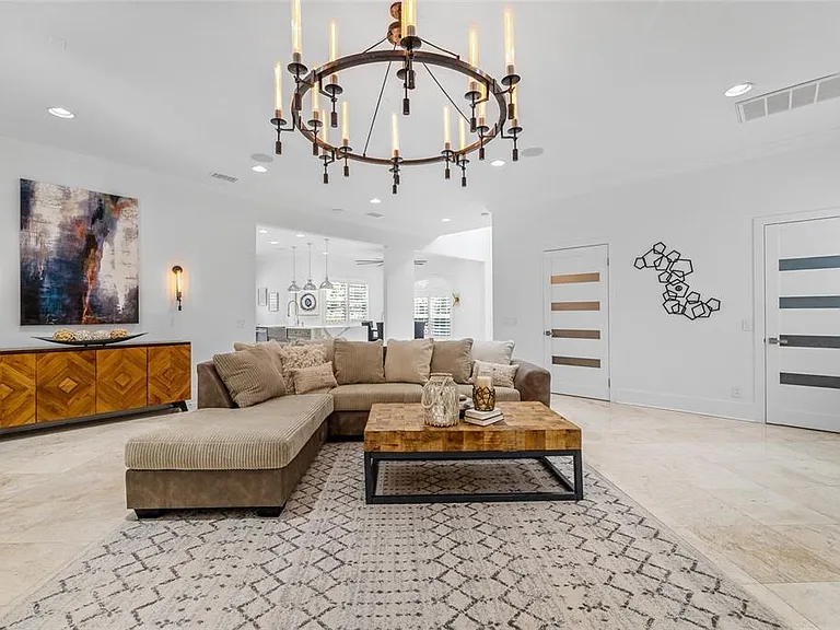4802 W Beachway Dr — Photo 13