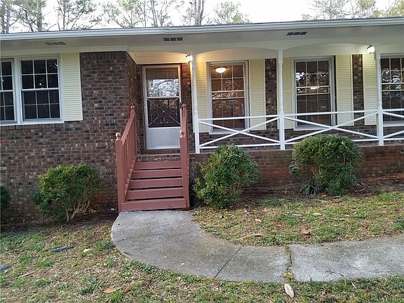 2nd image of 2613 Regal Cir