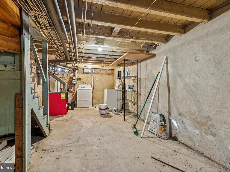 1225 N Howard St — Photo 8