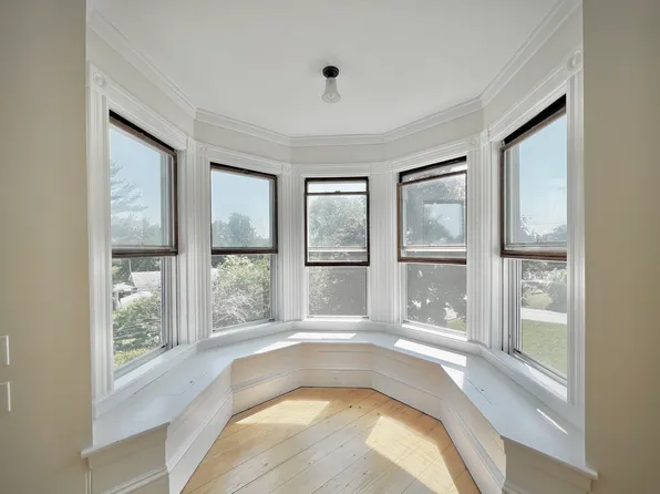 31-33 Booker St #1, Thomaston, ME 04861