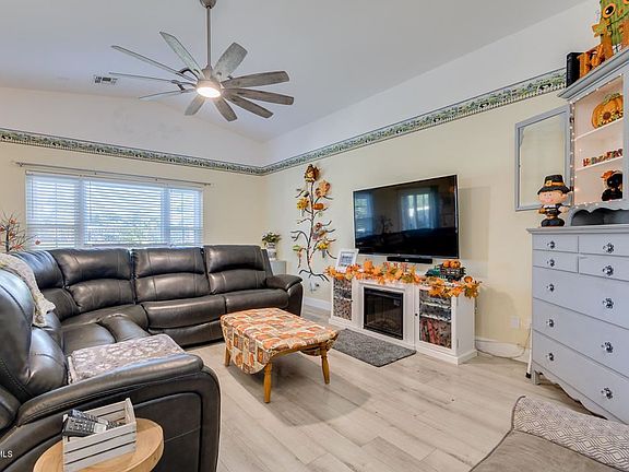 4th image of 22145 E Calle De Flores