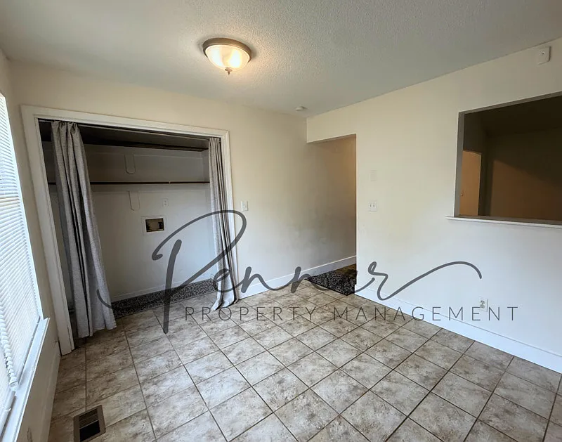 3 bed, 2.0 bath, 1918 sqft, $2,050 — Photo 4