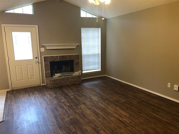 3rd image of 1205 Glen Creek Dr