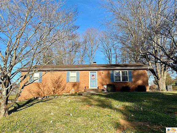2nd image of 105 Hereford Ln