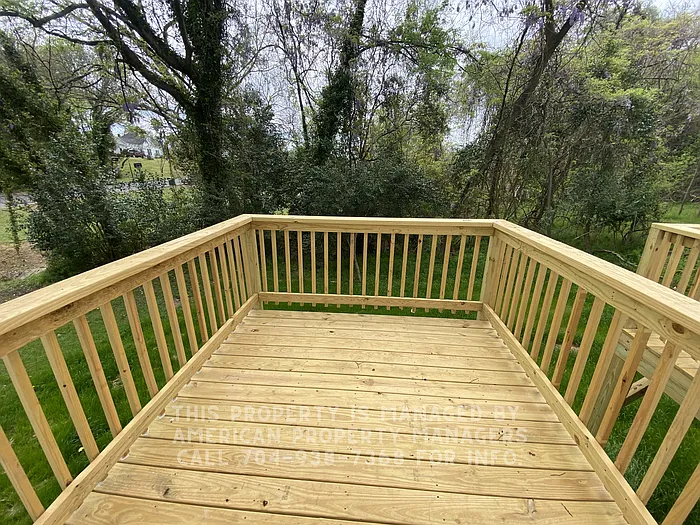 722 Elizabeth Ave — Photo 12