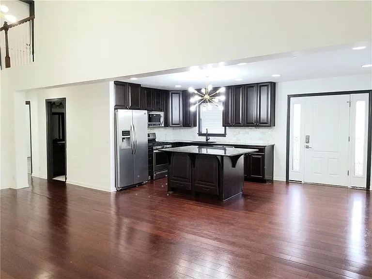 2091 Northside Dr NW — Photo 9