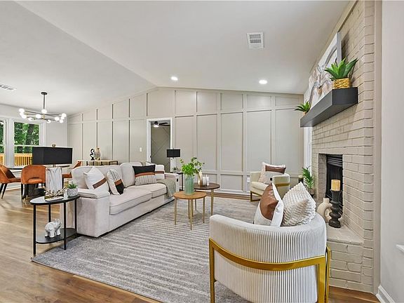 2nd image of 4246 Nora Ln