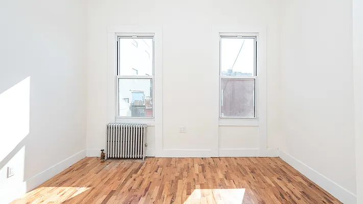 Rented by Nooklyn NYC LLC | media 22