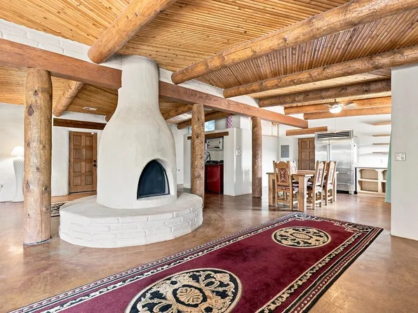 77 Villacitos Rd, Tijeras, NM 87059