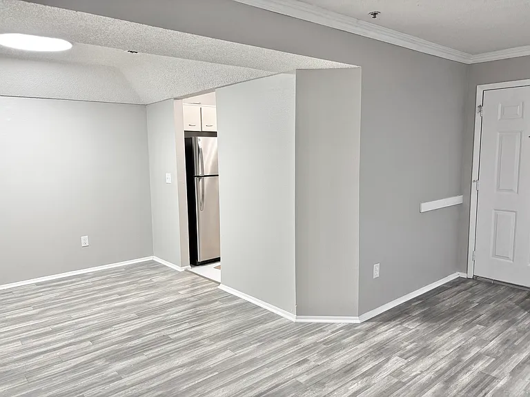 11810 Skylake Pl — Photo 4