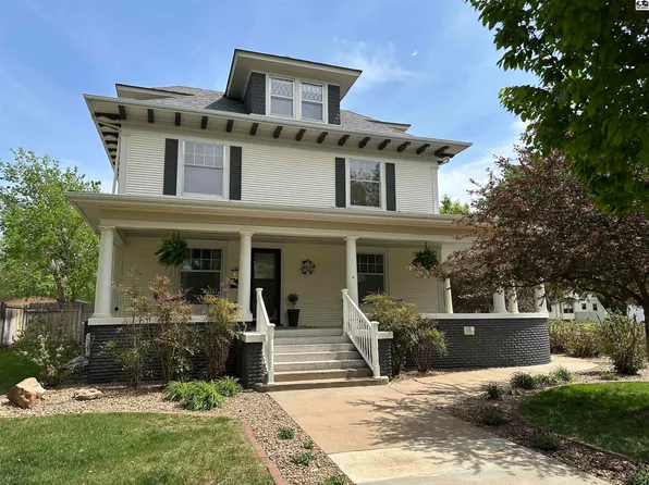 422 S Oak St, Pratt, KS 67124