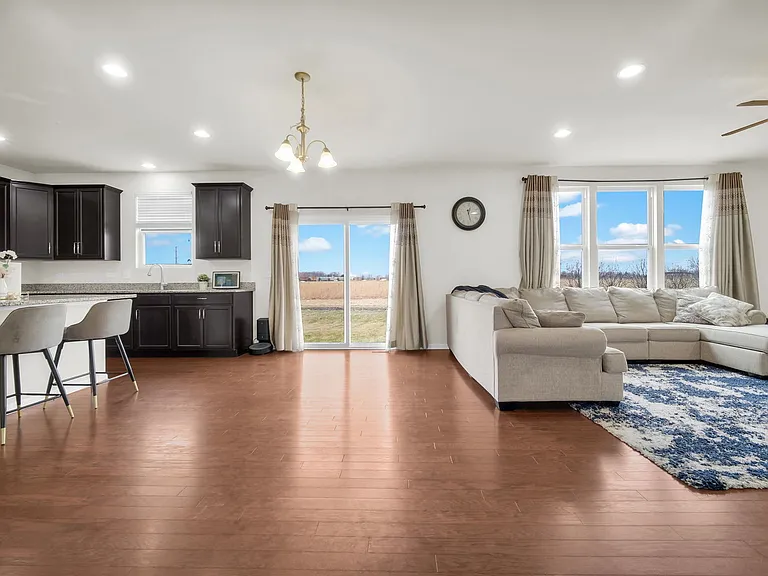 4255 Fraser Cir — Photo 5