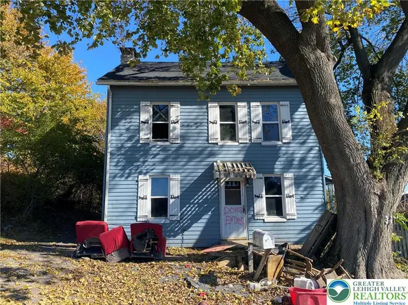 3236 Michaels School Rd, Nazareth, PA 18064