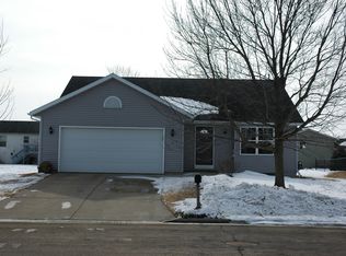366 Blaser Dr, Belleville, WI 53508
