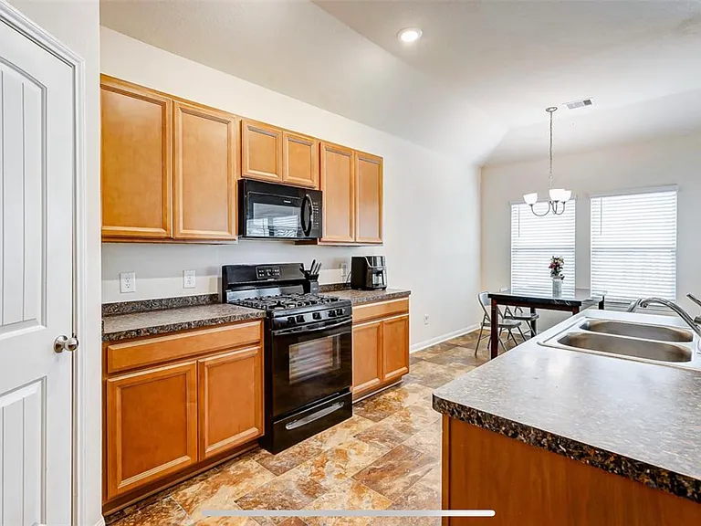 10750 Nyla Spring St — Photo 19