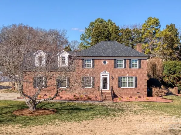 5438 Somerset Ln, Harrisburg, NC 28075