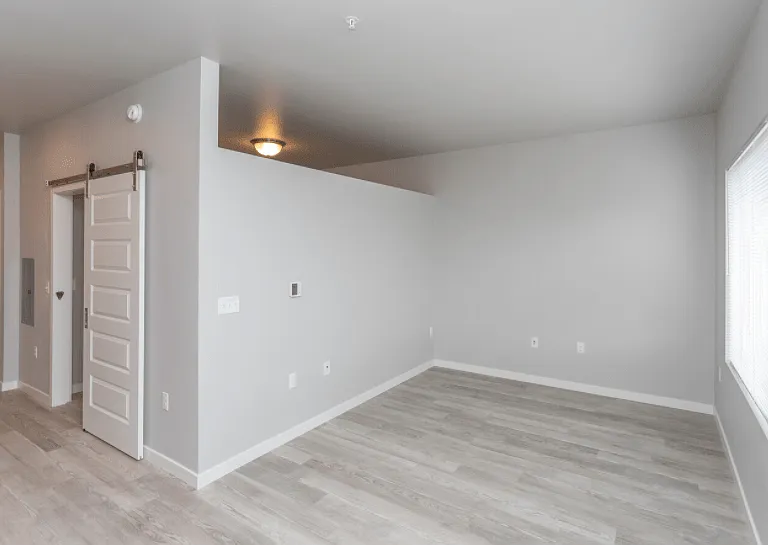 Flats on 21 — Photo 15