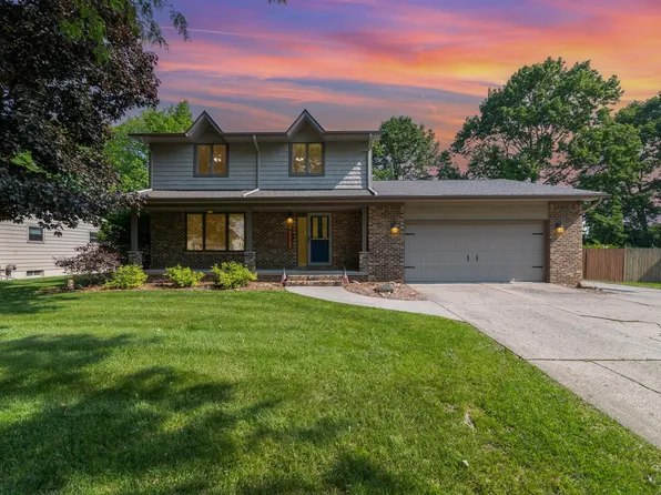 1005 Birchwood Dr, Flushing, MI 48433