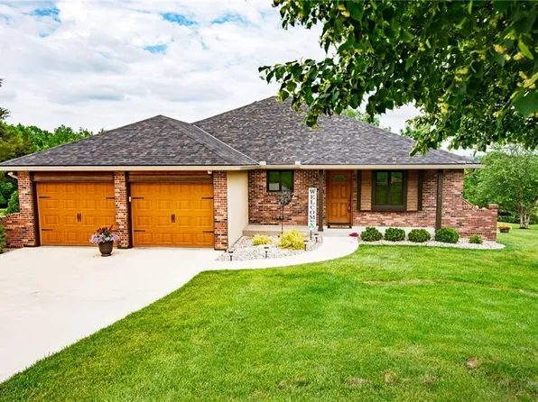 8217 S Outer Belt Rd, Oak Grove, MO 64075