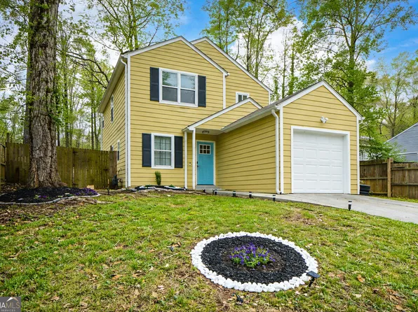 5059 Martins Crossing Rd, Stone Mountain, GA 30088