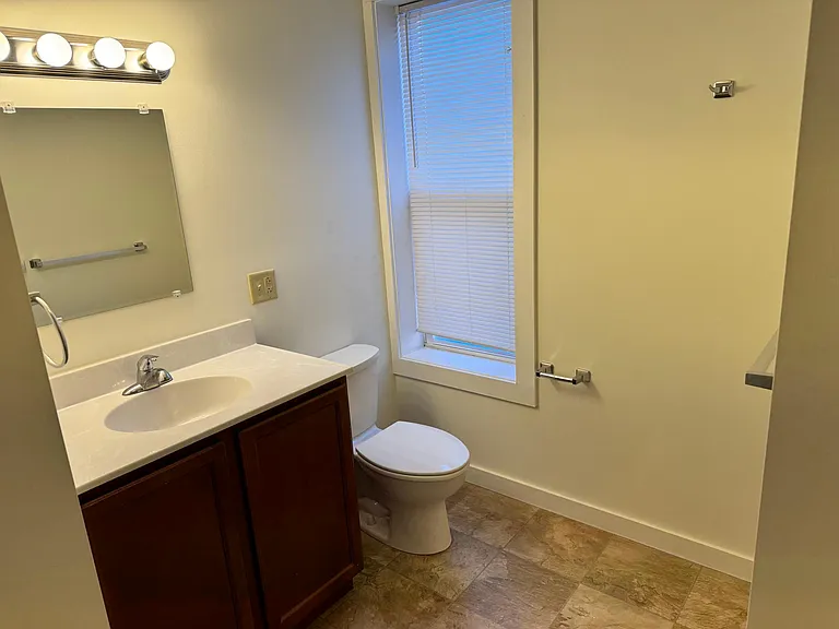 52 Broadway St #4 — Photo 4